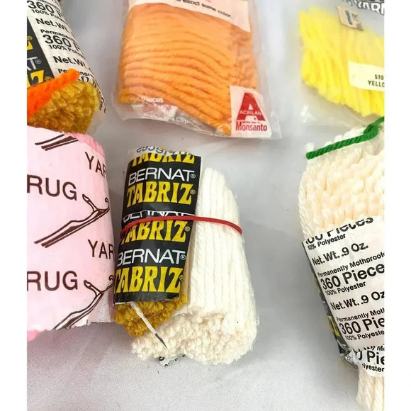 VTG Lot of 18 Bulky Heavy Rug Yarn Different Colors Bernat Brown Orange Yellow - Picture 10 of 15